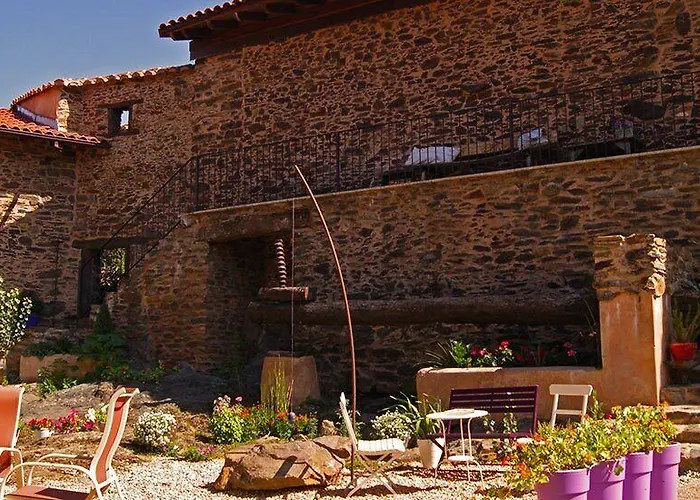 Hotel Rural Campares 2*