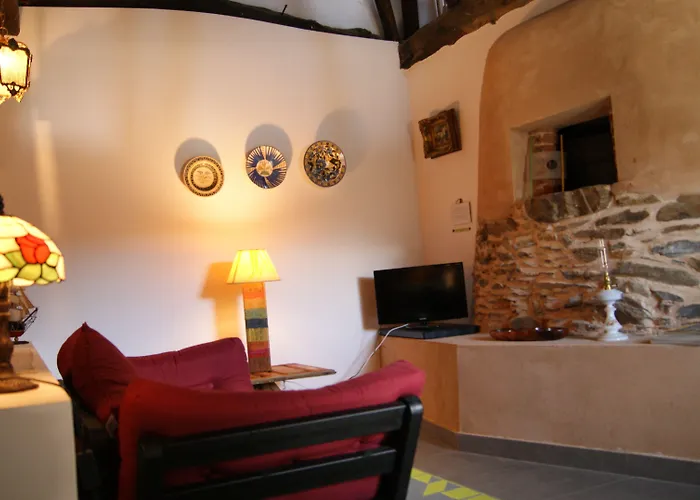Hotel Rural Campares 2*