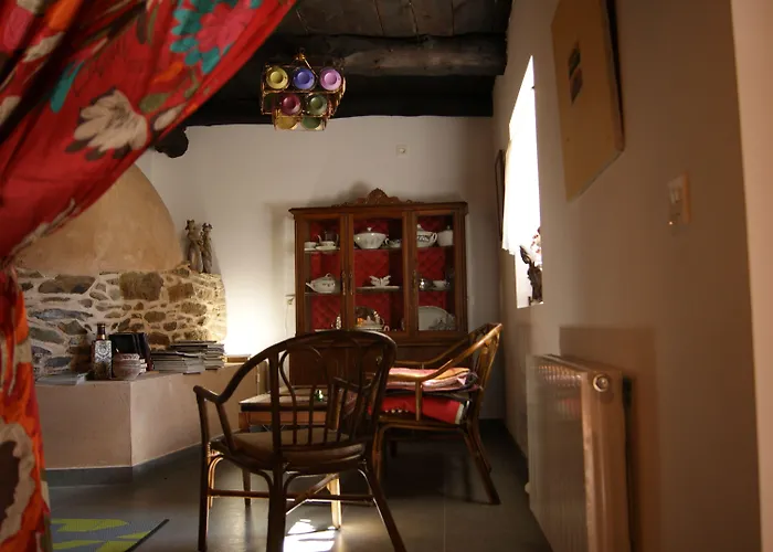 Hotel Rural Campares 2*
